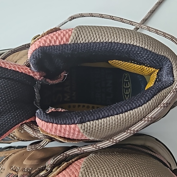 Keen Hiking Boots with Tan and Pink color - Size 6.5 US - Picture 10 of 10